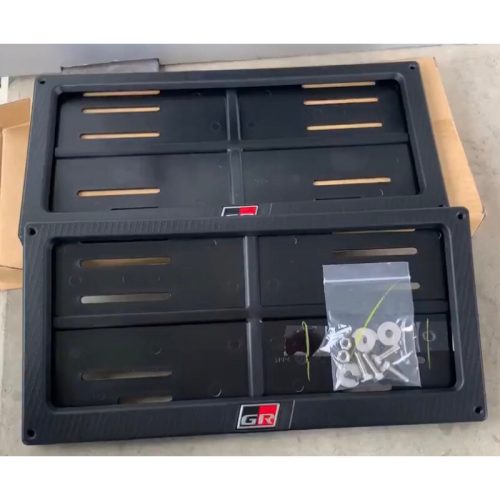 Chính hãng💯The gr. Khung biển số Kevlar có thể phù hợp với tất cả các mẫu xe, tăng cường sự xuất hiện của xe với logo Kevlar và gr.